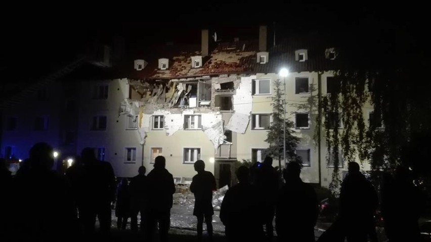Szczecin: Wybuch gazu na Niebuszewie. Ewakuowano mieszkańców budynku [zdjęcia, wideo]