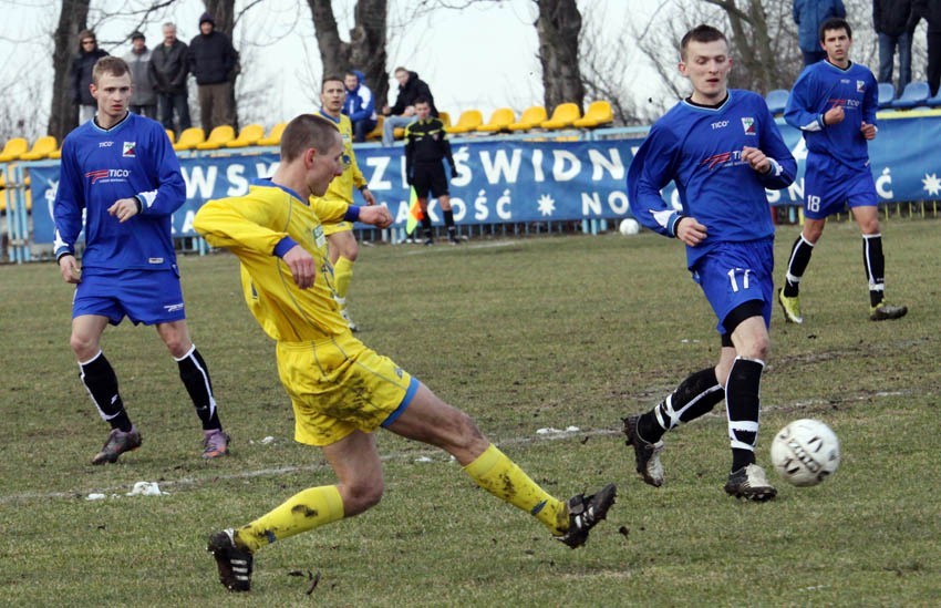 III liga piłki nożnej: Avia Świdnik - Tomasovia Tomaszów Lubelski 0:0 (ZDJĘCIA)