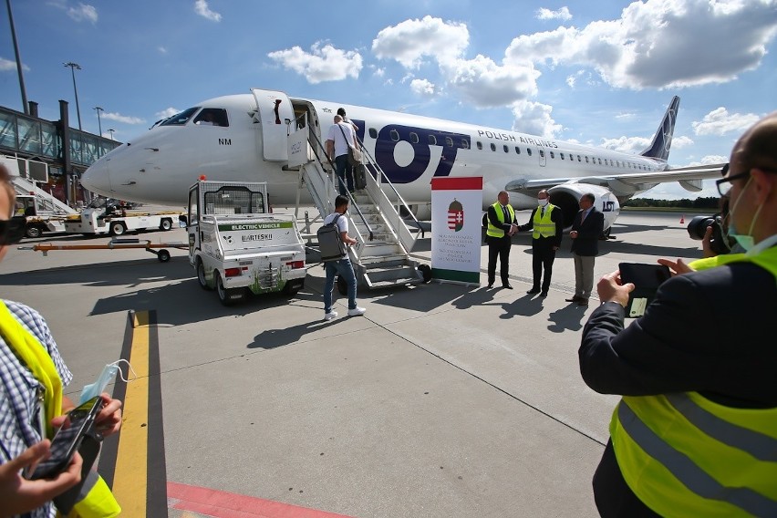 Do Budapesztu polecimy samolotem Bombardier Q400.