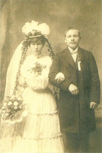 Zdjęcie ślubne Heleny Dynowskiej i Franciszka...
