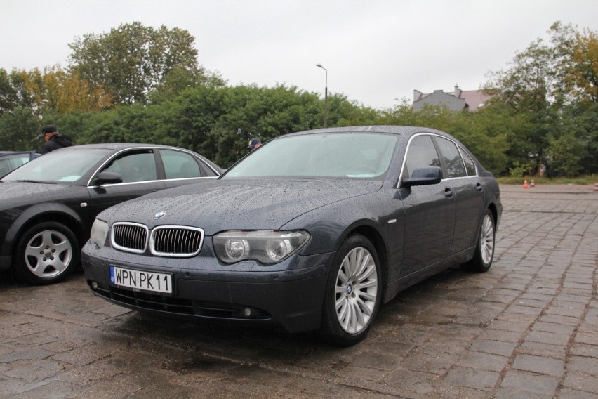 BMW Seria 7, 2002 r., 3,0 D, 25 tys. zł;