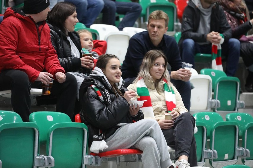 W meczu z Cracovią hokeistów Zagłębia dopingowały tłumy...