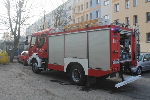 Pożar przy ul. Młodzieżowej w Chojnicach został sprawnie ugaszony