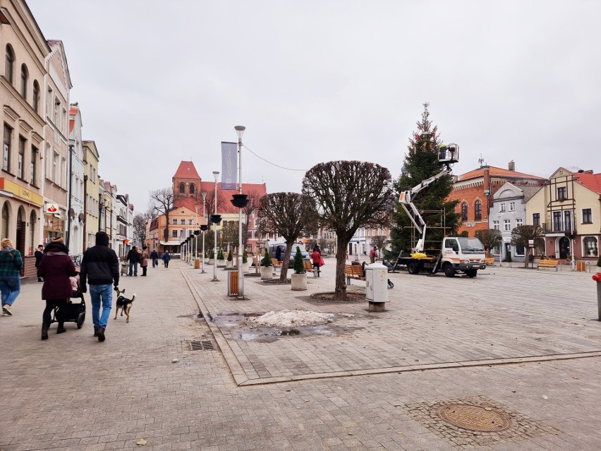 W Pucku zaczyna robić się świątecznie. Na Starym Rynku...