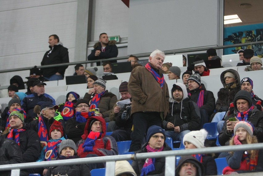 Piast Gliwice przegrał z Legią 5:1. Kibice nie kryli...