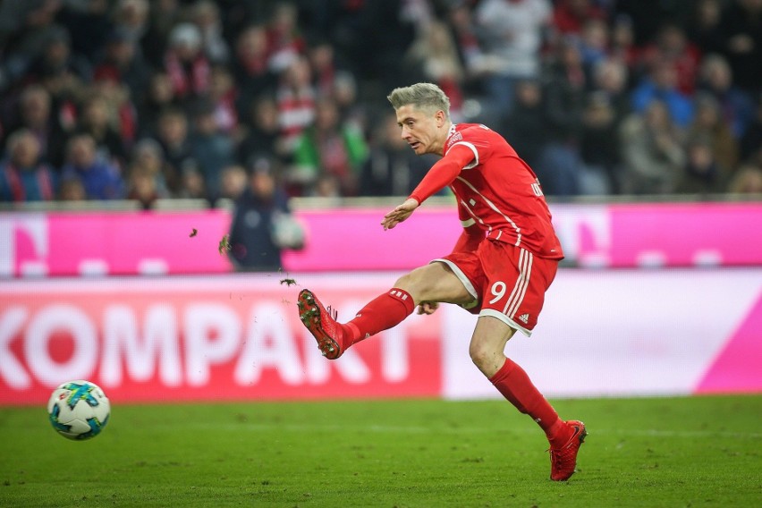 Bayern - Augsburg 3:0. Dwa gole Roberta Lewandowskiego