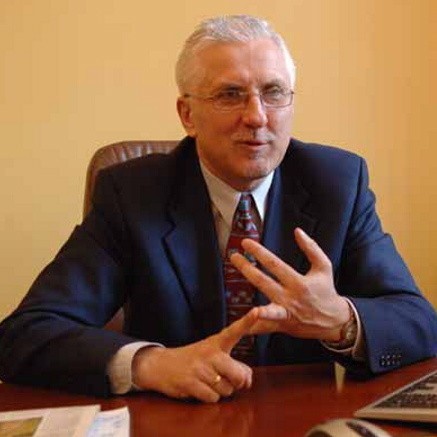 Wadim Tyszkiewicz - 51 lat, prezydent miasta od 2002 r. Wcześniej prowadził działalność gospodarczą w branży informatycznej. Bezpartyjny. Żonaty, ma troje dzieci.
