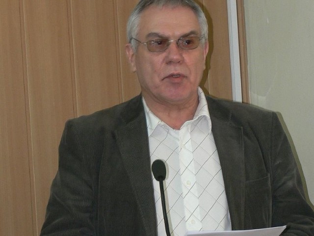Jerzy Dubiel podczas sesji rady powiatu w ostrym tonie wypowiadał się na temat planu pozbawienia go stanowiska dyrektora Obwodu Lecznictwa Kolejowego.