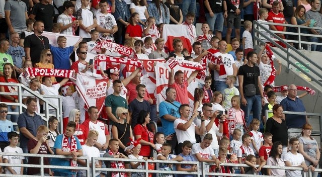 Przed dwoma laty Polska uległa w Rzeszowie Portugalii 0:1, a na Stadion Miejski przyszedł komplet widzów.