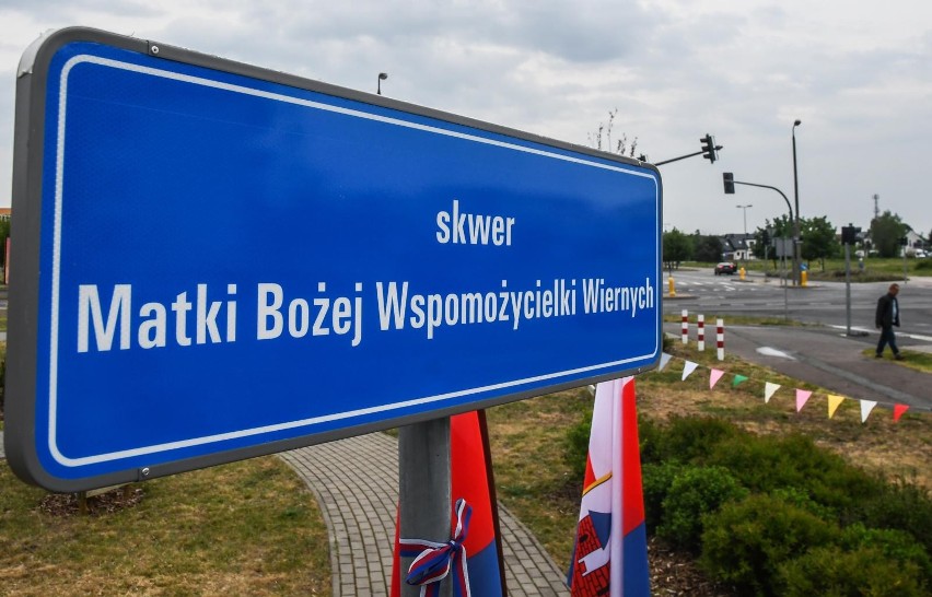 Nowy skwer w Fordonie - oficjalnie pod nazwą Matki Bożej Wspomożycielki Wiernych [zdjęcia]