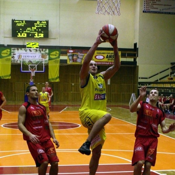 Koszykarze Siarki Tarnobrzeg po dobrym meczu pokonali lubelski Start.