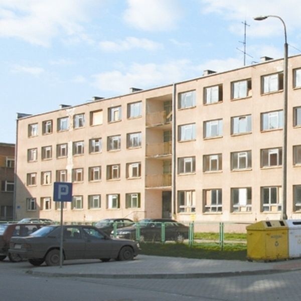 Budynek po byłym hotelu przy ul. Sienkiewicza ( na zdjęciu) sprzedano 7 marca w drugim przetargu za 656.500 zł. Nabyli go czterej prywatni wspólnicy.
