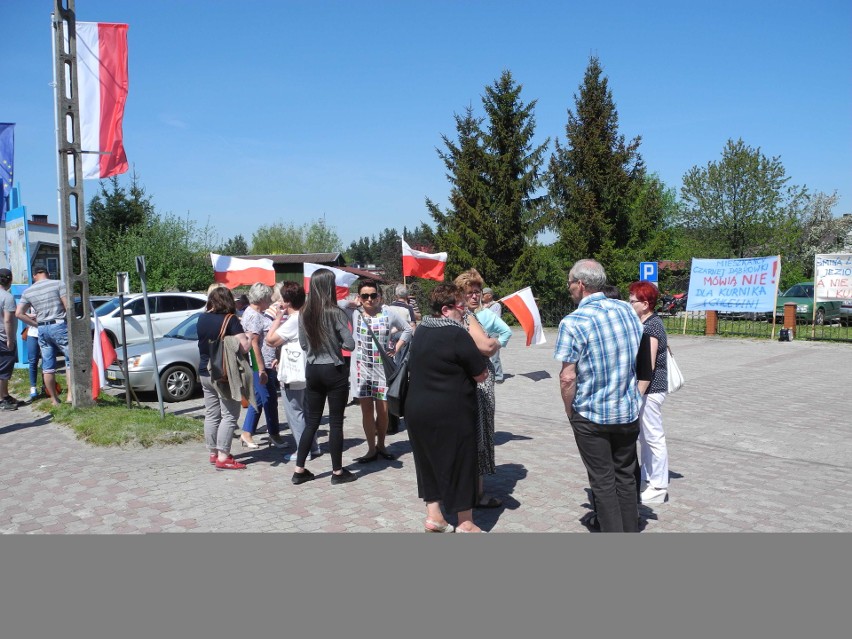 Od wczoraj w nocy przy fermie w Czarnej Dąbrówce porządku...