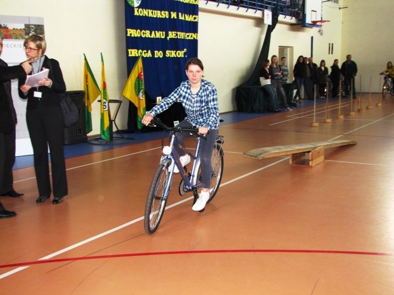 Powiatowy Final konkursu BEZPIECZNA DROGA DO SZKOLY - Brok...