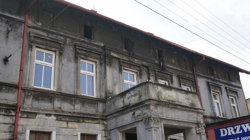 Pożar w Zabrzu wybuchł w kamienicy przy ul. Bytomskiej