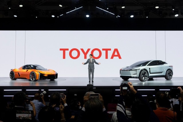 Stoisko Toyoty na targach Japan Mobility Show 2023 zaprojektowano pod hasłem „Let's Change the Future of Cars – Find Your Future” (Zmieńmy przyszłość samochodów – Znajdź swoją przyszłość).