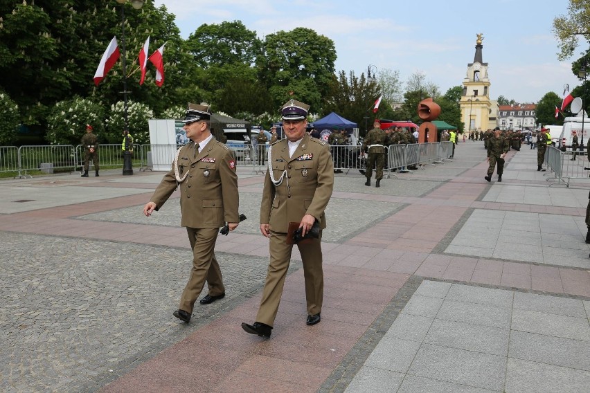 Pierwsi żołnierze obrony terytorialnej złożyli ślubowanie (zdjęcia, wideo)