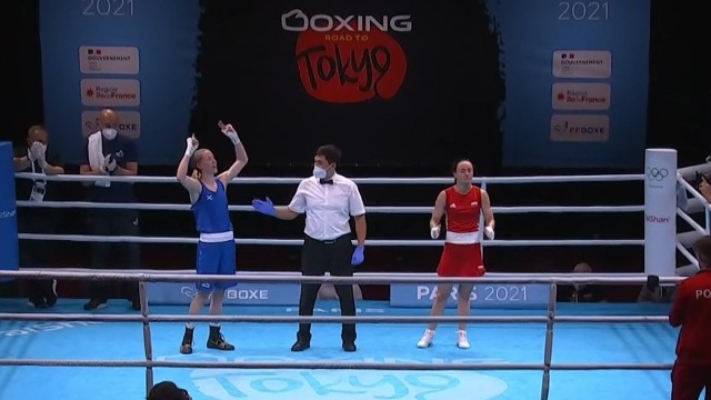 Sandra Drabik ze Sportowego Klubu Soma Gym Kick Boxing Kielce przegrała z Charley Davison podczas turnieju kwalifikacyjnego do igrzysk olimpijskich w Tokio, który odbywa się w Paryżu.
