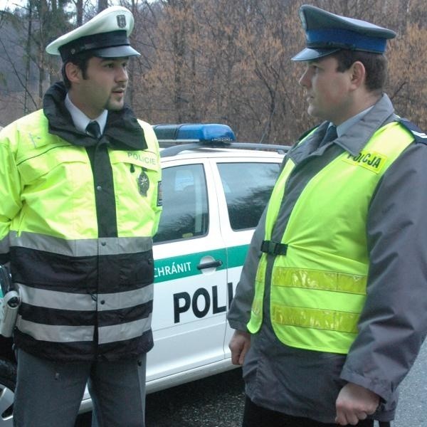 Starszy sierżant Tomasz Stachów z komisariatu policji w Głuchołazach wraz ze swoimi czeskimi kolegami po fachu patrolował Jesenik i okolice.
