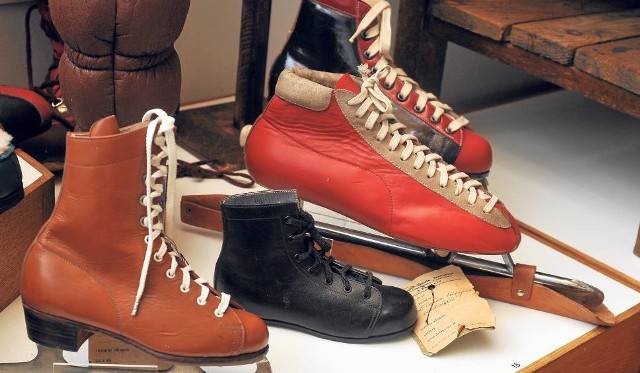 Buty z Krosna miały wzięcie w kraju i za granicą. Cieszyły się uznaniem sportowców i amatorów. Popularne były także szyte w Krośnie piłki do futbolu i siatkówki