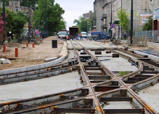 Zbliża się koniec przebudowy ulicy Dąbrowskiego i odcinka Rzgowskiej.