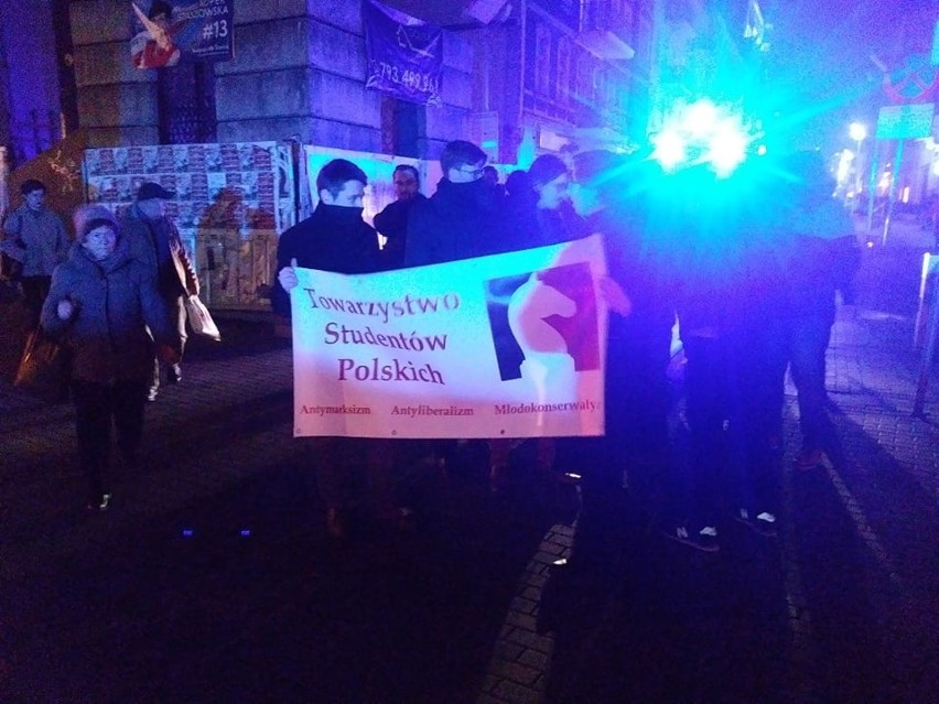 W Katowicach demonstrowali prawicowi studenci. Była też...