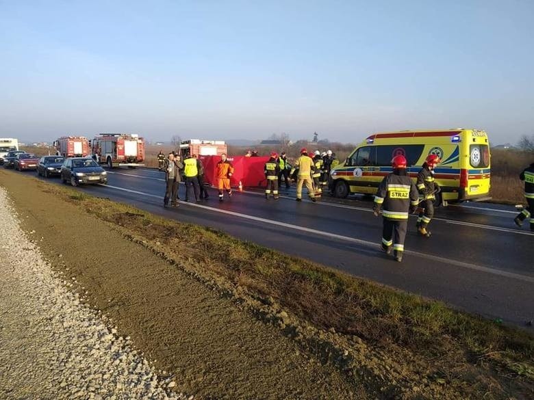 Przyczyny wypadku w Trzeciewcu bada policja pod nadzorem...