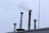 Smog i palenie śmieciami: co 4 mandat na Wrzosach! Zdaniem radnego Bartosza Szymańskiego (KO), mandatów jest i tak za mało