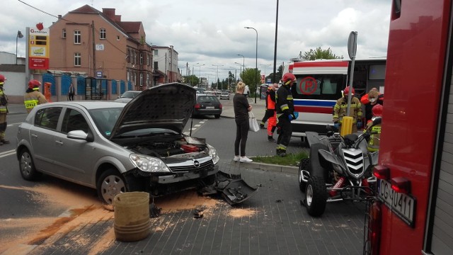 Do zdarzenia doszło w okolicy skrzyżowania na wyjeździe z parkingu marketu Intermarche z ulicą Rapackiego w Grudziądzu.