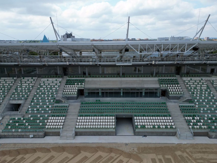 Stadion dla Radomiaka Radom niemal ukończony wygląda rewelacyjnie. Zobacz widowiskowe zdjęcia z drona