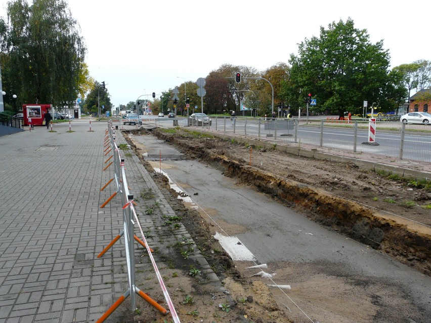 Remont torowiska przy ulicy Łaskiej. Postęp prac przy największym remoncie w Pabianicach ZDJĘCIA