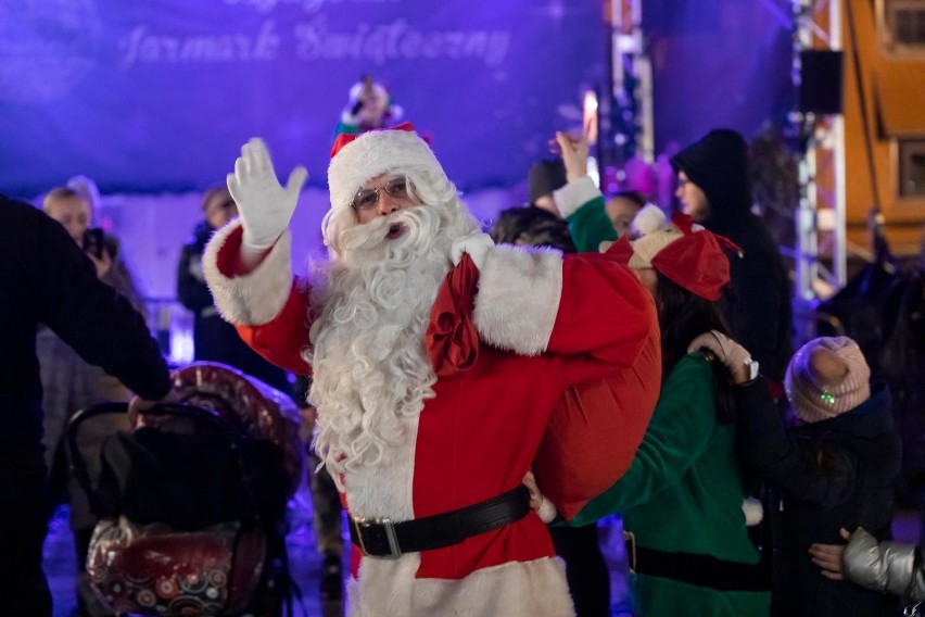 Gwarno i wesoło zrobiło się we wtorek (6 grudnia) w samym...