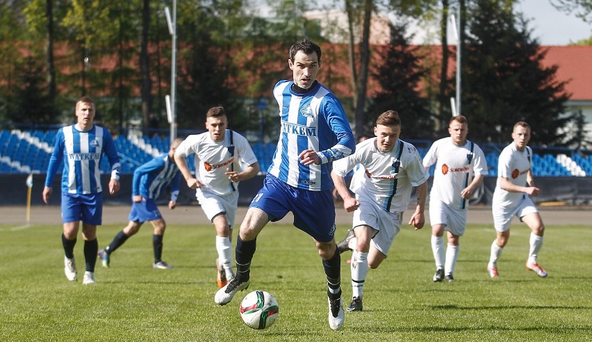 Stal Rzeszów pokonała na własnym stadionie JKS Jarosław 1:0...