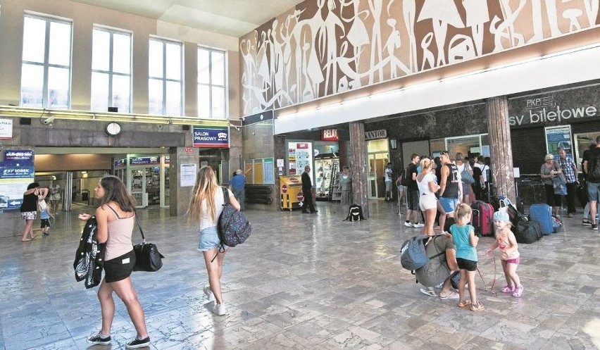 Dworzec PKP w Koszalinie. Radny pyta o konkrety