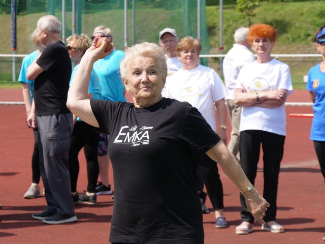 Konkurencje sportowe przyniosły seniorom wiele radości i satysfakcji