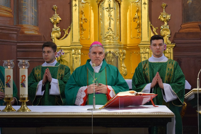 Diecezjalny Dzień Chorych obchodzono w Sandomierzu.  Zobacz zdjęcia 