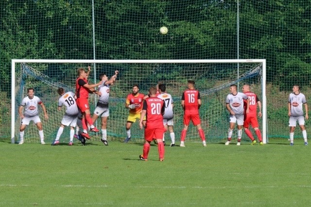 Niższe ligi. ŁKS II i Włókniarz Pabianice bez straty punktu. Remis Zawiszy ze Startem [ZDJĘCIA]