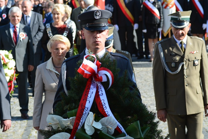 Odsłonięcie pomnika w Ożarowie