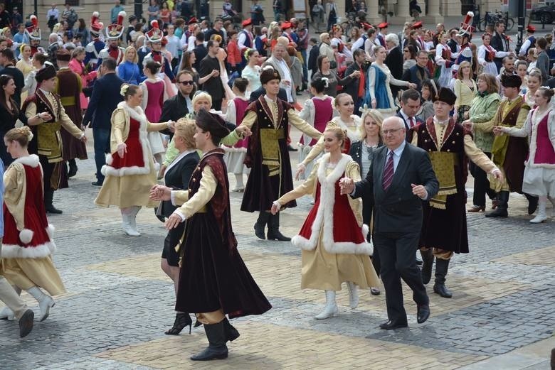 Dla seniorów z Lublina: kurs tańców narodowych z okazji odzyskania niepodległości