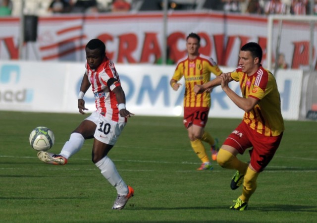 Saidi Ntibazonkiza w barwach Cracovii w meczu z Koroną Kielce