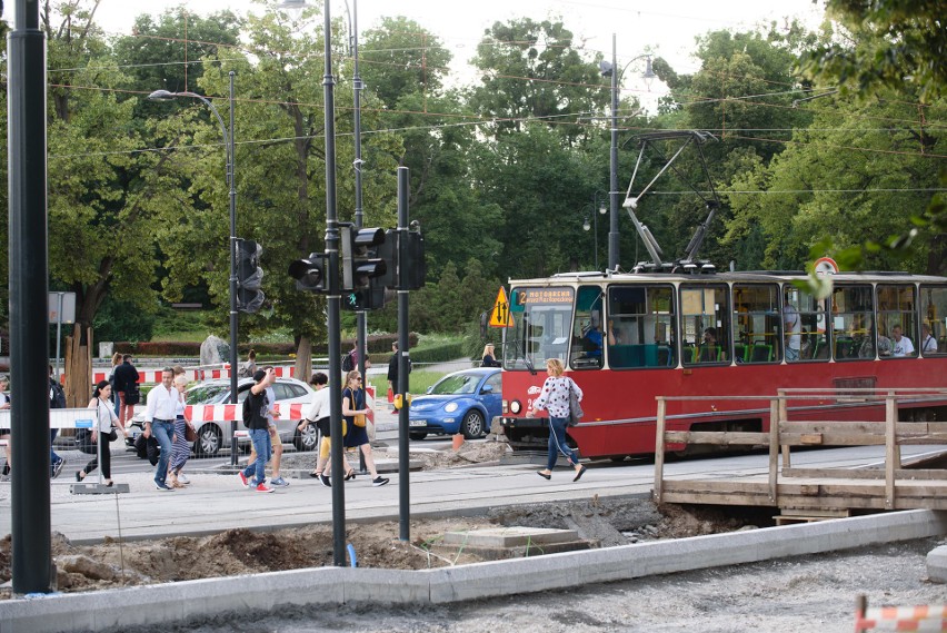 Jesienią ma się zakończyć przebudowa placu Rapackiego, którą...