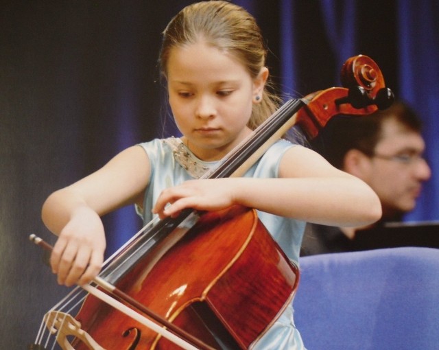Jedna z nagrodzonych radomskich wiolonczelistek &#8211; Kasia Kacprzak, zdobyła I nagrodę na międzynarodowym festiwalu muzycznym "Talents of Europe&#8221;, który odbył się w Dolnym Kubinie na Słowacji.