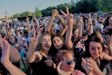 Disco Żar Festiwal 2019 w Żorach, czyli disco-polo i tysiące fanów w Parku Cegielnia! Playboys i Łobuzy porwały tłumy! [ZOBACZCIE ZDJĘCIA]