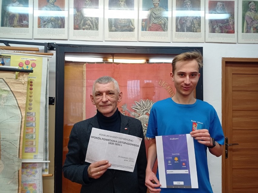 Uczennica z Zespołu Szkół w Pionkach zajęła wysokie miejsce ogólnopolskim konkursie wiedzy o powstaniu listopadowym 