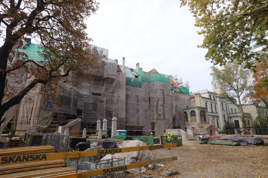 Modernizacja pałacu Steinertów przy ul. Piotrkowskiej na półmetku [zdjęcia]