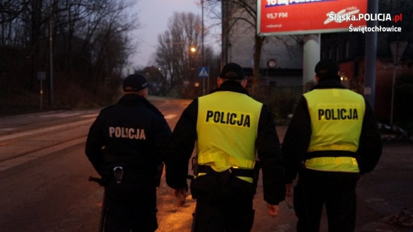 Wspólne patrole policji i słuchaczy Szkoły Policji w Katowicach ZDJĘCIA