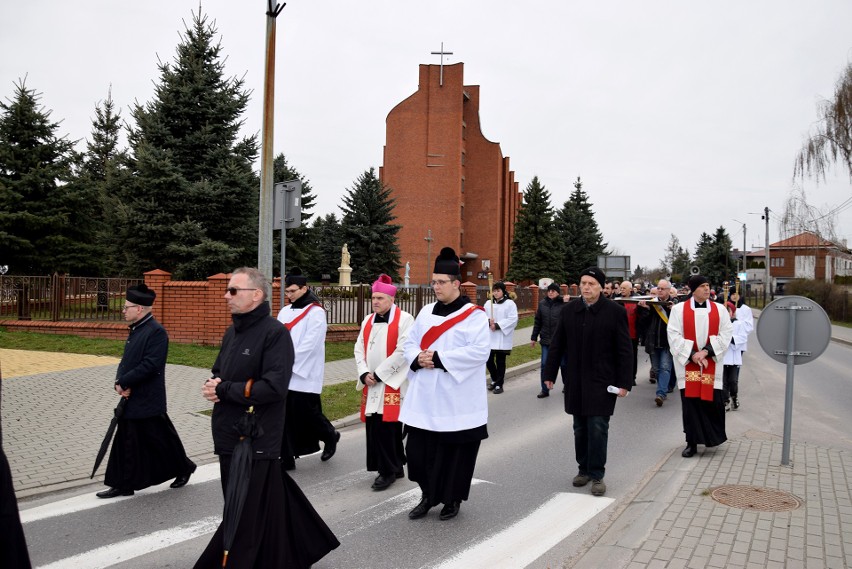 W wigilię Niedzieli Palmowej, ulicami Sandomierza przeszła Droga Krzyżowa