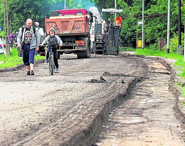 Remont ul. Połczyńskiej jest przewidziany do maja 2018 r. - tyle umowa, w praktyce ulica ma być przejezdna do końca tego roku 