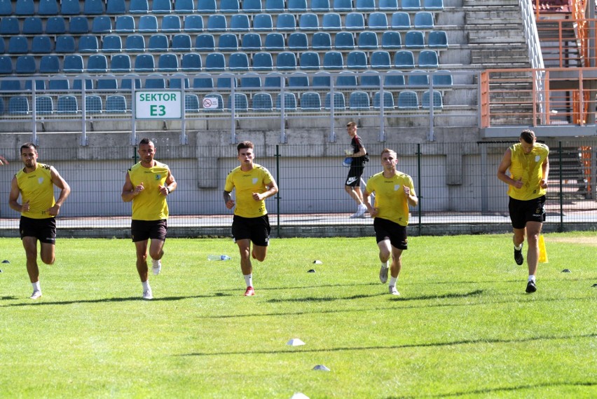 eWinner 2 liga. Siarka Tarnobrzeg po tygodniu przerwy wznowiła treningi. Wkrótce początek sezonu. Zobacz zdjęcia