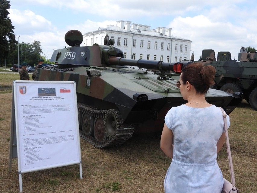 Podlaski Oddział Straży Granicznej. Wyświecenie sztandaru...